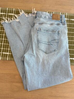 American Eagle Outfitters Light Blue Straight Leg Jeans - Frayed Hem